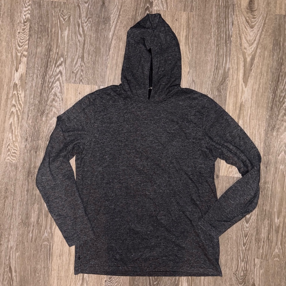 Travis Mathew Gray Lightweight Hoodie Men’s Large